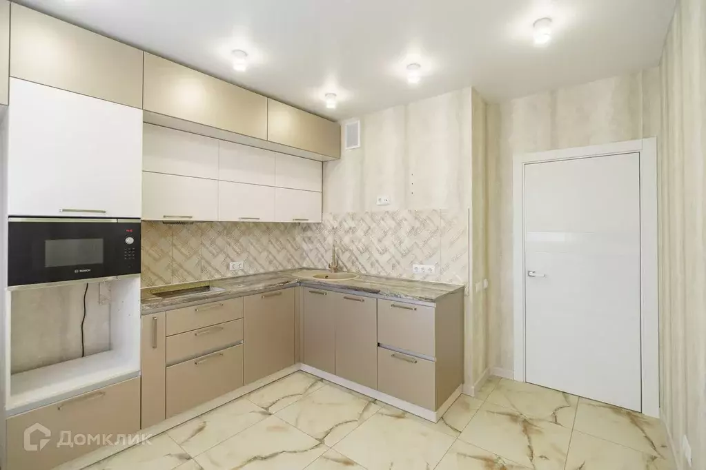 Продаётся 2-к квартира, 72 м - Фото 0