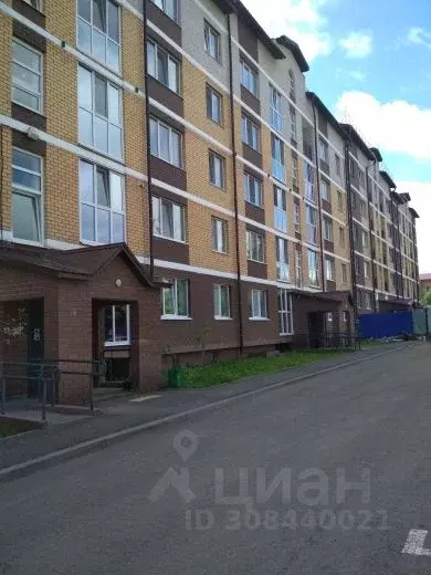 3-к кв. Татарстан, Агрыз Октябрьская ул., 7 (56.6 м) - Фото 1