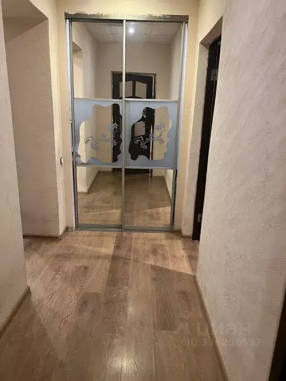 2-к кв. Санкт-Петербург пос. Шушары, Школьная ул., 1к2 (78.3 м) - Фото 0