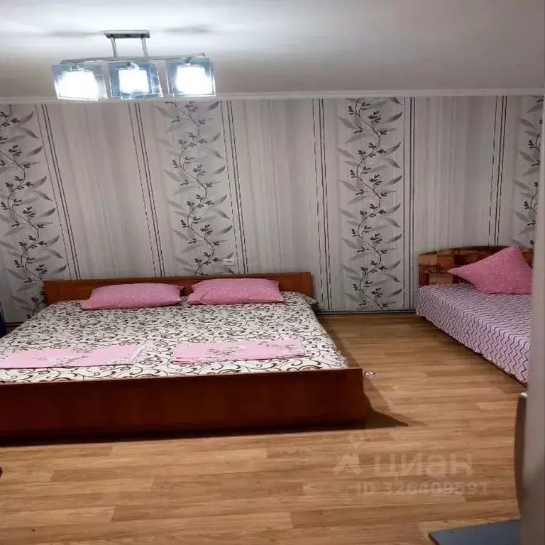 Комната Крым, Алушта ул. Горького, 17 - Фото 1