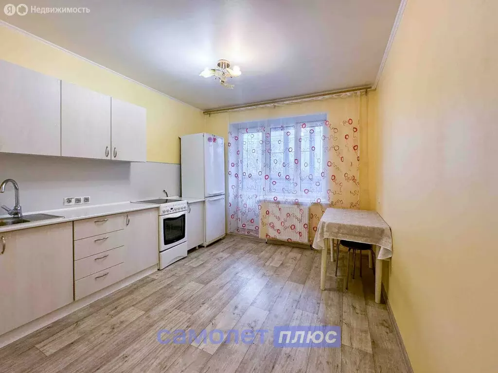 1-комнатная квартира: Чебоксары, посёлок Восточный, Восточная улица, ... - Фото 1