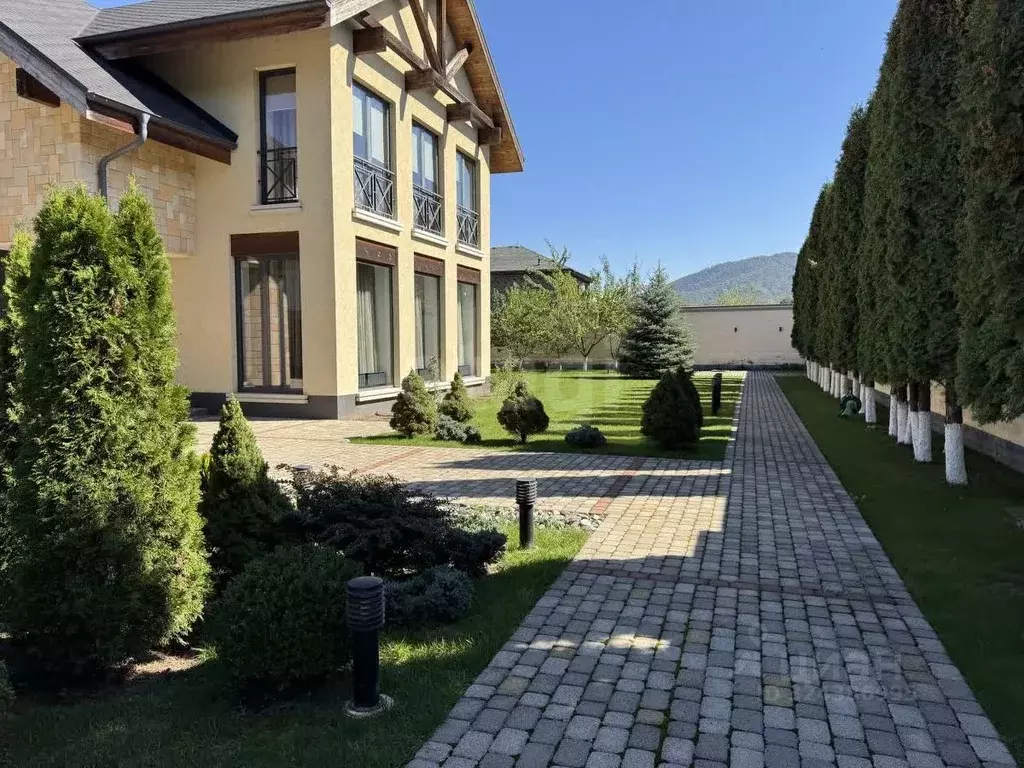 Дом в Северная Осетия, Владикавказ просп. Коста, 12А (420 м) - Фото 1