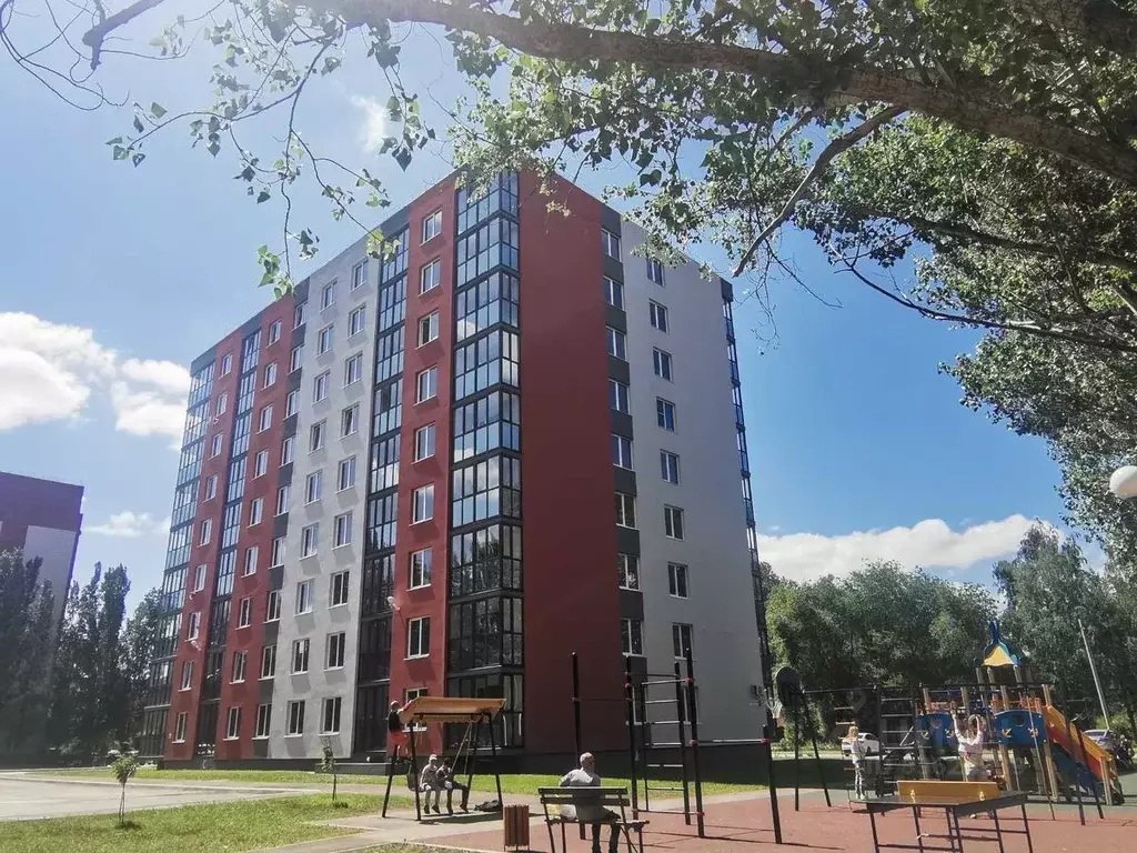 Продаю трехкомнатную квартиру 90.34м² бул. Курчатова, 7А, Тольятти, Самарская об
