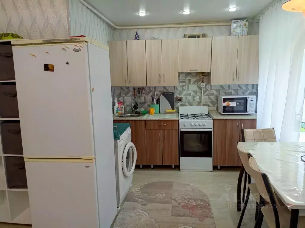 2-к кв. Омская область, Омск ул. Суровцева, 69 (42.4 м) - Фото 1