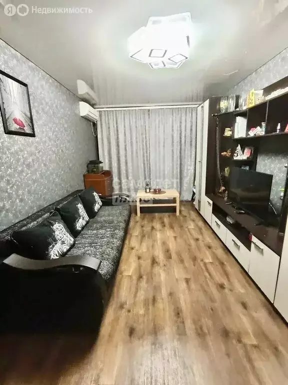 2-комнатная квартира: Волгоград, улица Сулеймана Стальского, 14 (46.9 ... - Фото 1