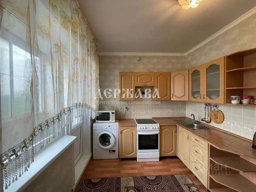 1-к кв. Белгородская область, Старый Оскол Северный мкр, 33 (35.0 м) - Фото 0
