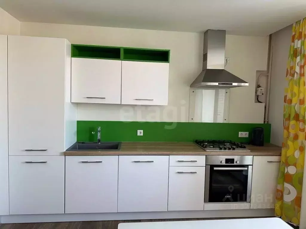 3-к кв. Ямало-Ненецкий АО, Новый Уренгой просп. Губкина, 26 (122.0 м) - Фото 1