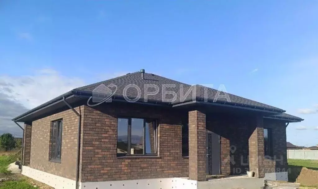 Дом в Тюменская область, Тюменский муниципальный округ, д. Ушакова  ... - Фото 1