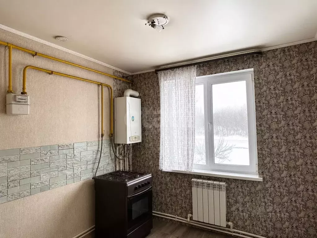1-к кв. Брянская область, с. Жирятино ул. Садовая, 5 (35.1 м) - Фото 1