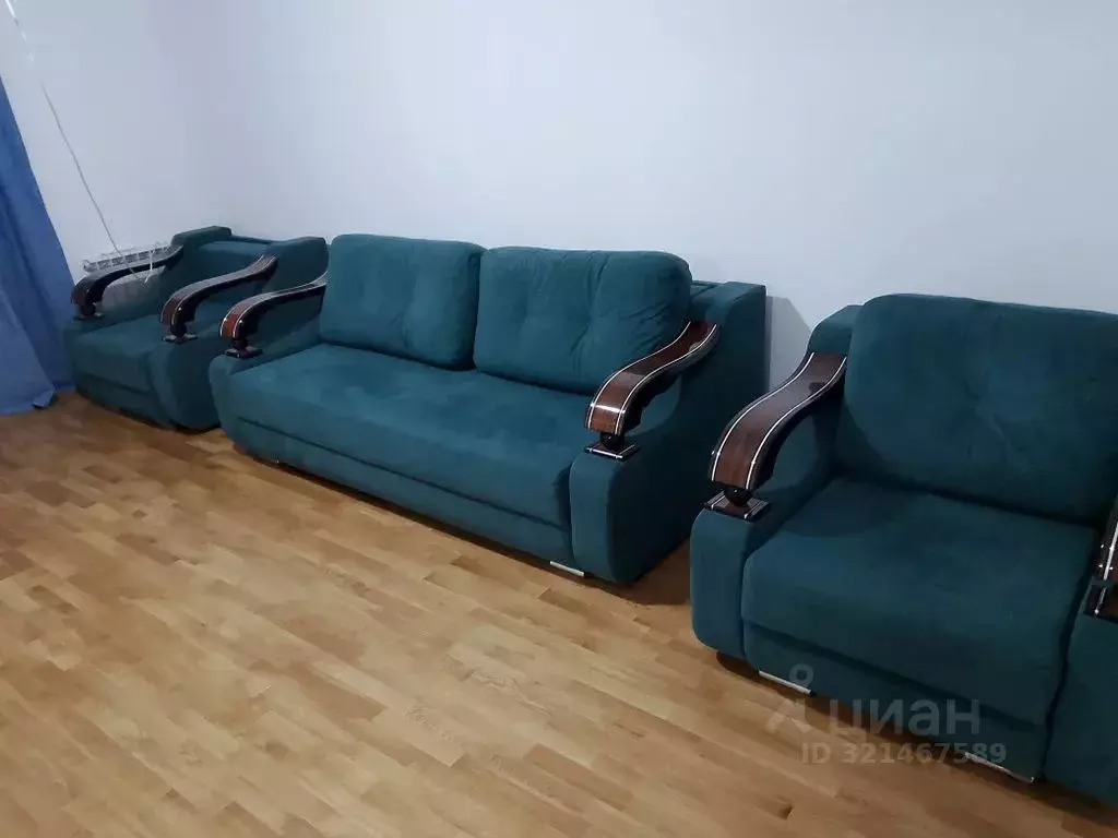 2-к кв. Дагестан, Каспийск просп. Акулиничева, 7 (75.0 м) - Фото 1