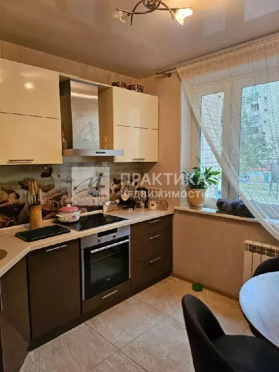 Продается 4-комнатная квартира - Фото 2