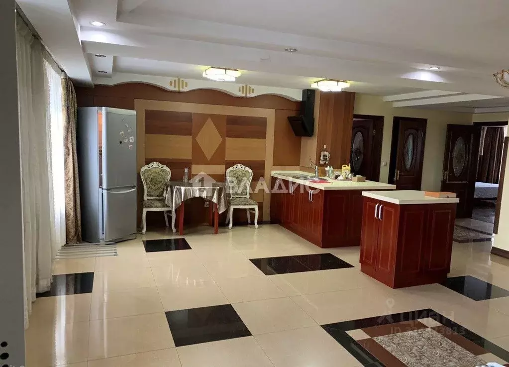 3-к кв. Бурятия, Улан-Удэ ул. Калашникова, 11 (95.1 м) - Фото 1