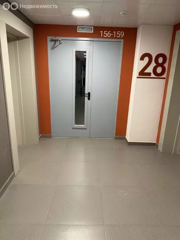 Квартира-студия: Екатеринбург, улица Азина, 22/7 (28 м) - Фото 2