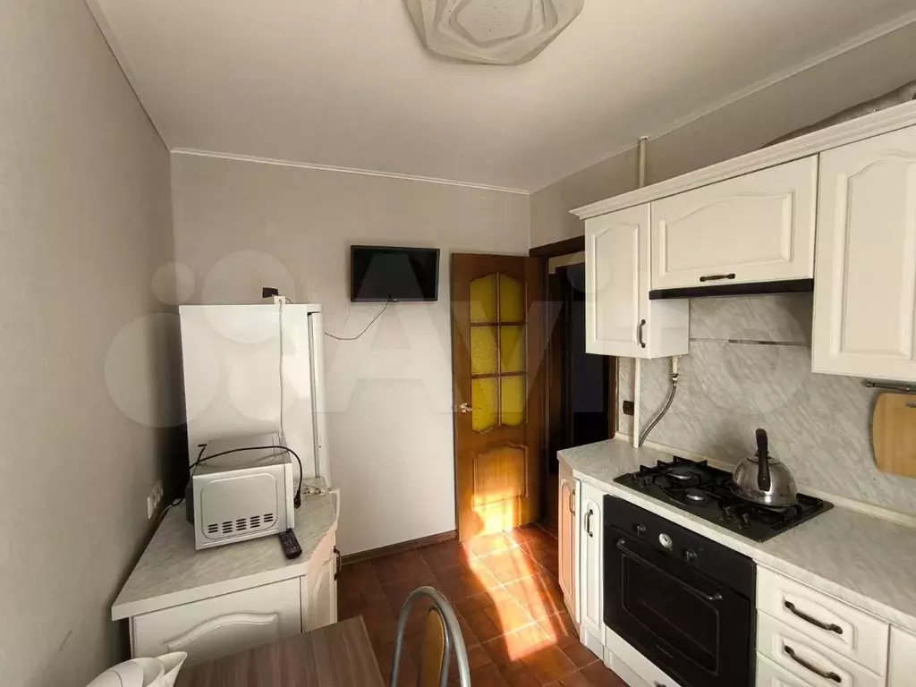 1-к. квартира, 38 м, 6/9 эт. - Фото 0