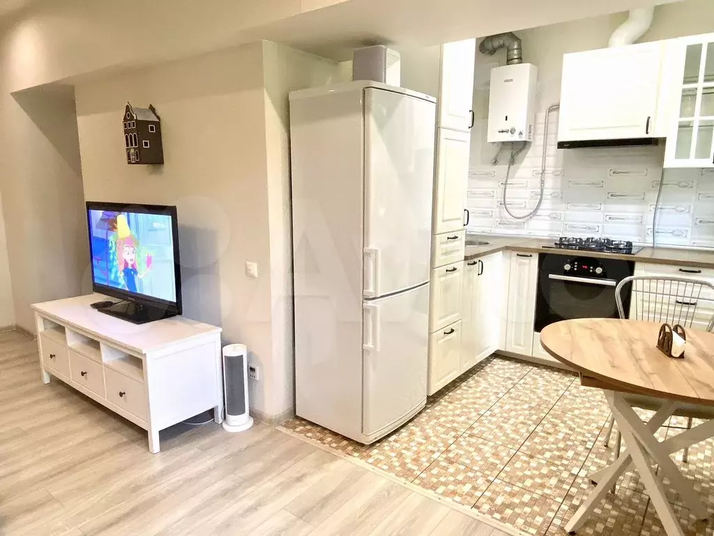2-к. квартира, 43 м, 1/5 эт. - Фото 1
