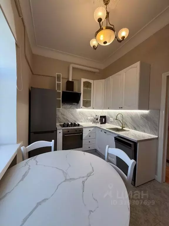 2-к кв. Москва Космодамианская наб., 40-42С3 (68.3 м) - Фото 0
