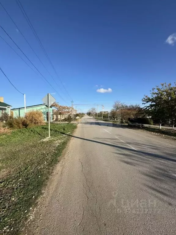 Участок в Крым, Сакский район, Лесновское с/пос, с. Владимировка ул. ... - Фото 2