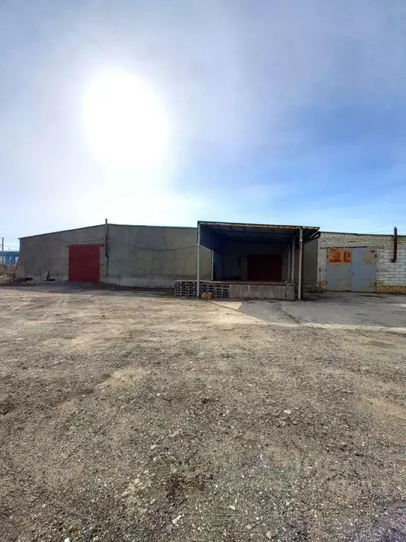 Склад в Саратовская область, Саратов Универсальная ул., 1А (11205 м) - Фото 1