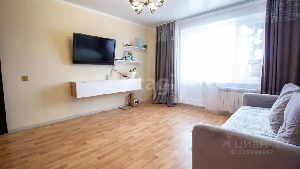 3-к кв. Томская область, Томск ул. Клюева, 26 (64.7 м) - Фото 0