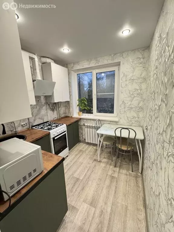 2-комнатная квартира: Дзержинск, улица Комбрига Патоличева, 25 (38.8 ... - Фото 1