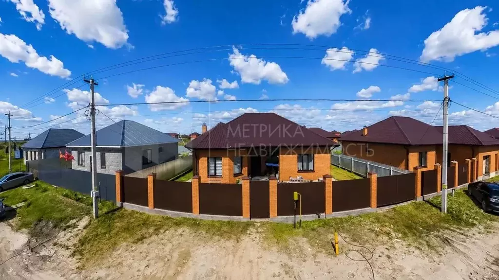 Коттедж в Тюменская область, Тюмень ул. Михаила Иванова (113 м) - Фото 1
