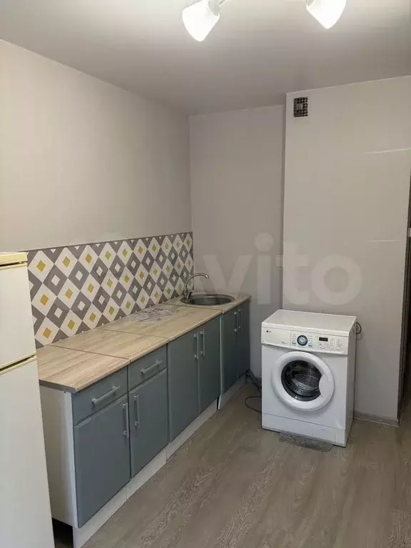 1-к. квартира, 41 м, 1/10 эт. - Фото 0