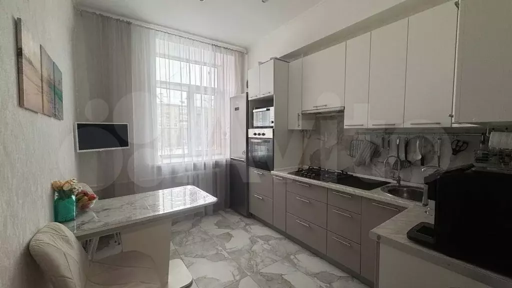2-к. квартира, 58 м, 2/5 эт. - Фото 1