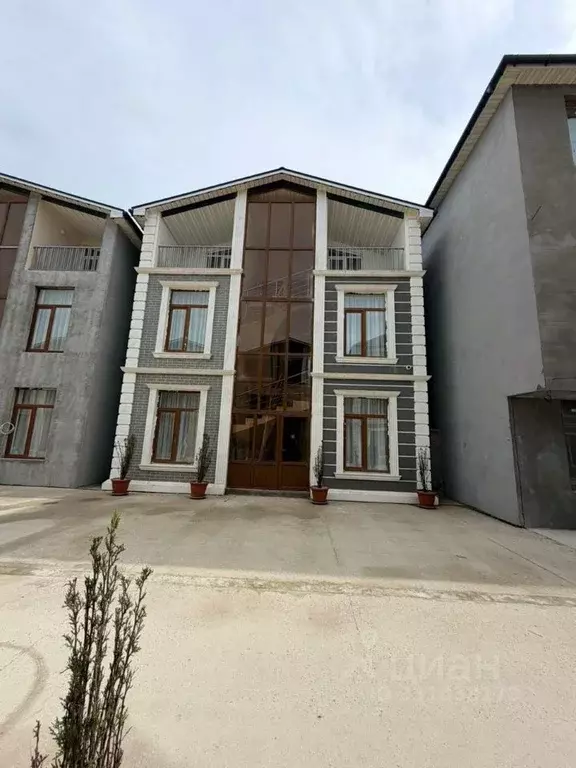 1-к кв. Дагестан, Каспийск ул. Алферова, 8 (42.0 м) - Фото 1