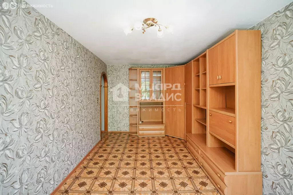 2-комнатная квартира: Омск, улица Завертяева, 23 (40 м) - Фото 1