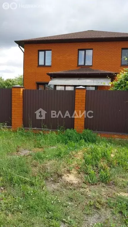 Дом в село Гостищево, Молодёжная улица (170 м) - Фото 1