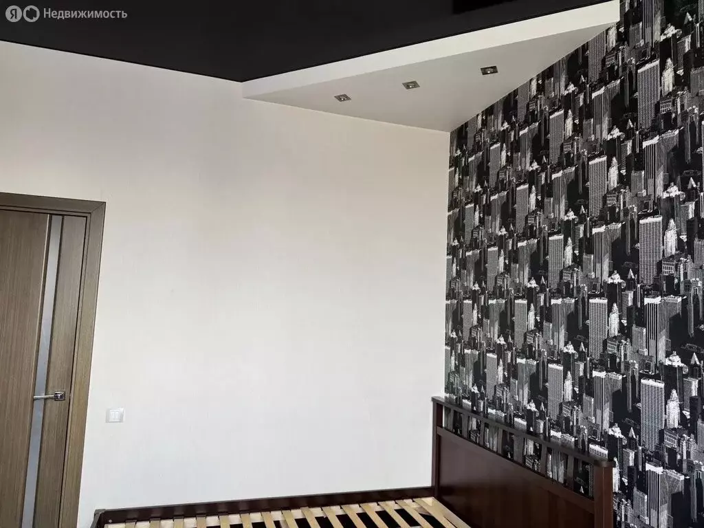 3-комнатная квартира: Екатеринбург, Черниговский переулок, 3 (77 м) - Фото 2