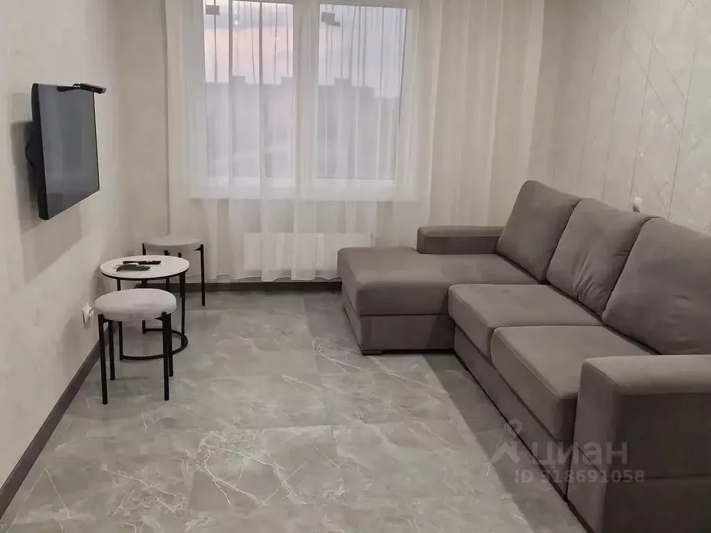 2-к кв. Тюменская область, Тобольск 6-й мкр, 110к2 (42.0 м) - Фото 1