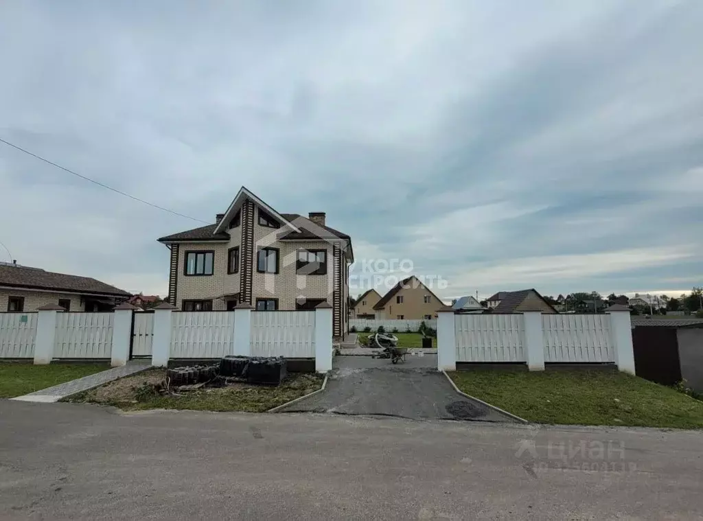 Дом в Ленинградская область, Гатчинский муниципальный округ, Тайцы ... - Фото 1