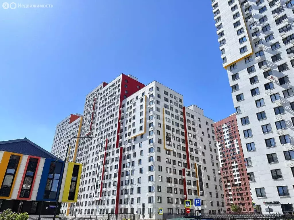3-комнатная квартира: Москва, поселение Московский, Родниковая улица, ... - Фото 1