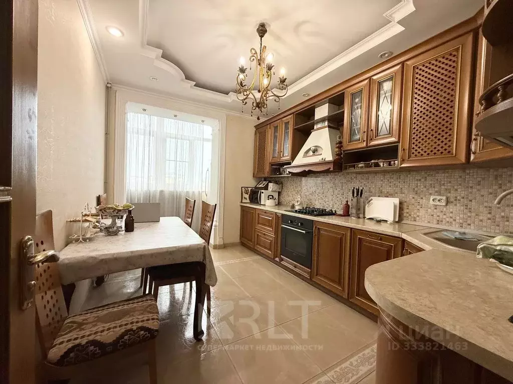 3-к кв. Дагестан, Махачкала ул. Астемирова, 4 (95.0 м) - Фото 1