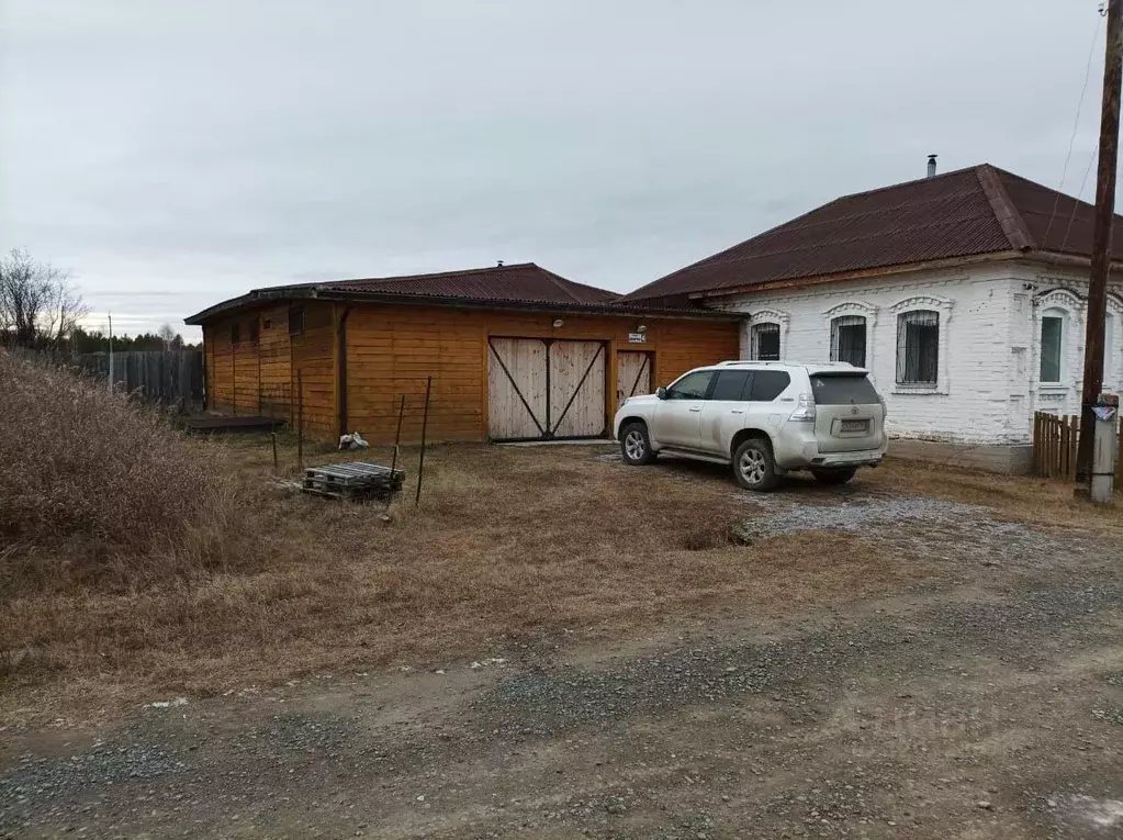 Дом в Свердловская область, Артемовский муниципальный округ, д. ... - Фото 1