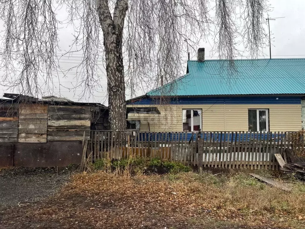 Дом в Кемеровская область, Промышленновский муниципальный округ, пос. ... - Фото 1