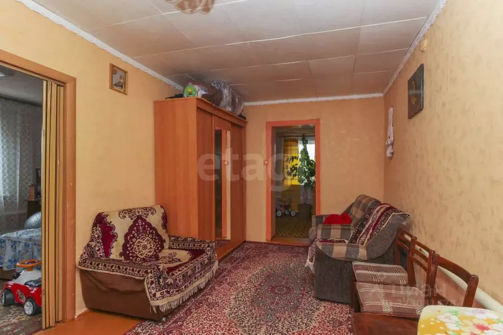 Дом в Омская область, Омск ул. 8-я Кировская, 78 (100 м) - Фото 0