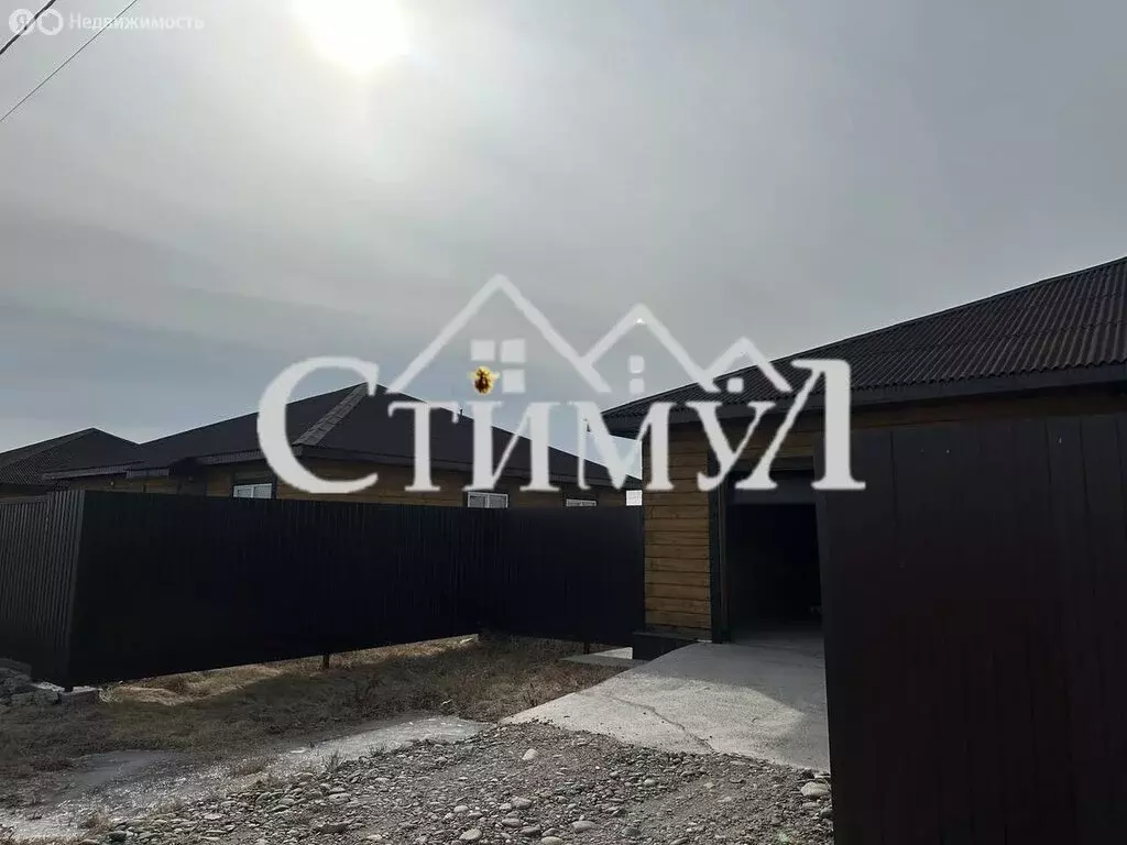 Дом в село Калинино, Зелёная улица, 65 (145 м) - Фото 1