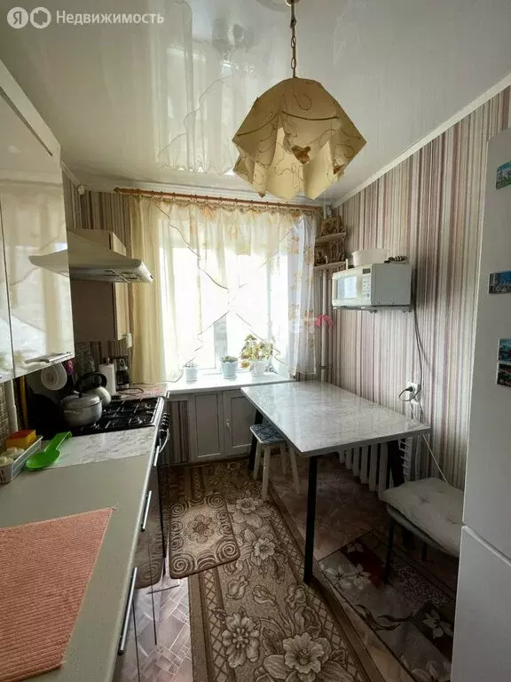 3-комнатная квартира: Ишим, улица Чехова, 106 (59.2 м) - Фото 2