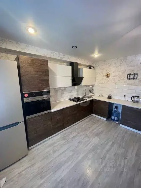2-к кв. Кировская область, Киров ул. Защитников Отечества, 13 (47.0 м) - Фото 2