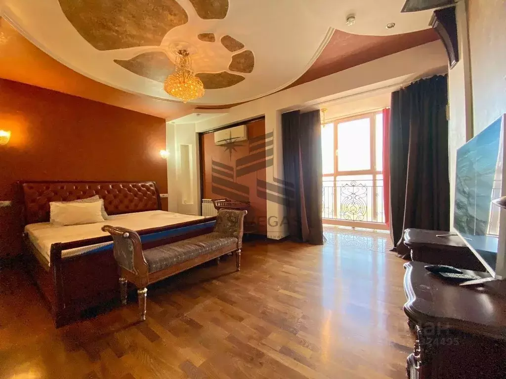5-к кв. Татарстан, Казань ул. Сибгата Хакима, 3 (155.0 м) - Фото 0