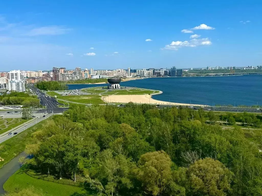 1-к кв. Татарстан, Казань Комсомольская ул., 1 (52.0 м) - Фото 1