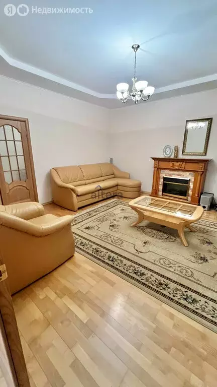 3-комнатная квартира: Казань, улица Вишневского, 49Б (132 м) - Фото 1