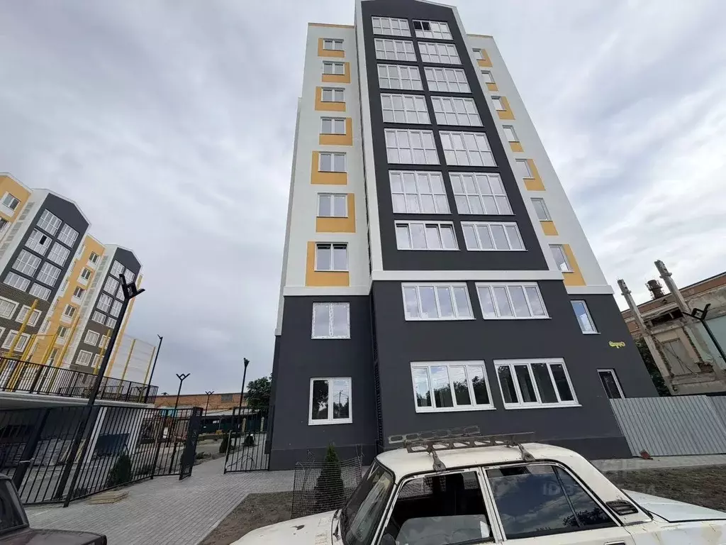 2-к кв. Астраханская область, Астрахань Украинская ул., 3 (52.2 м) - Фото 2