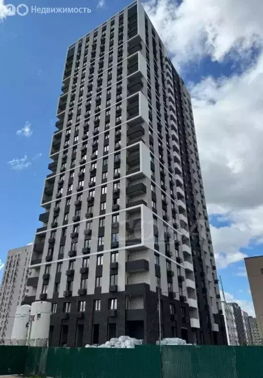 Квартира-студия: Тюмень, улица Республики, 204к15 (21.9 м) - Фото 1
