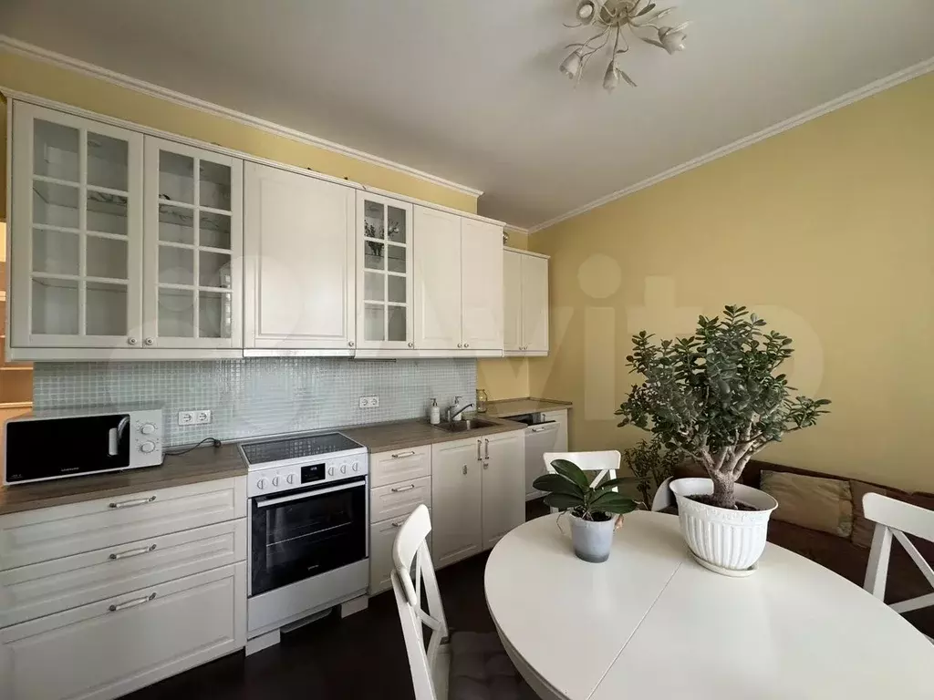 2-к. квартира, 70 м, 3/17 эт. - Фото 0