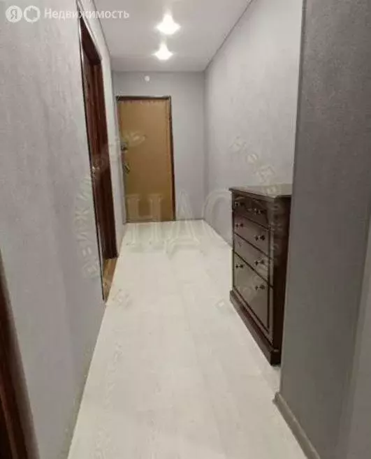 3-комнатная квартира: Курск, улица Чернышевского, 15 (60.7 м) - Фото 0