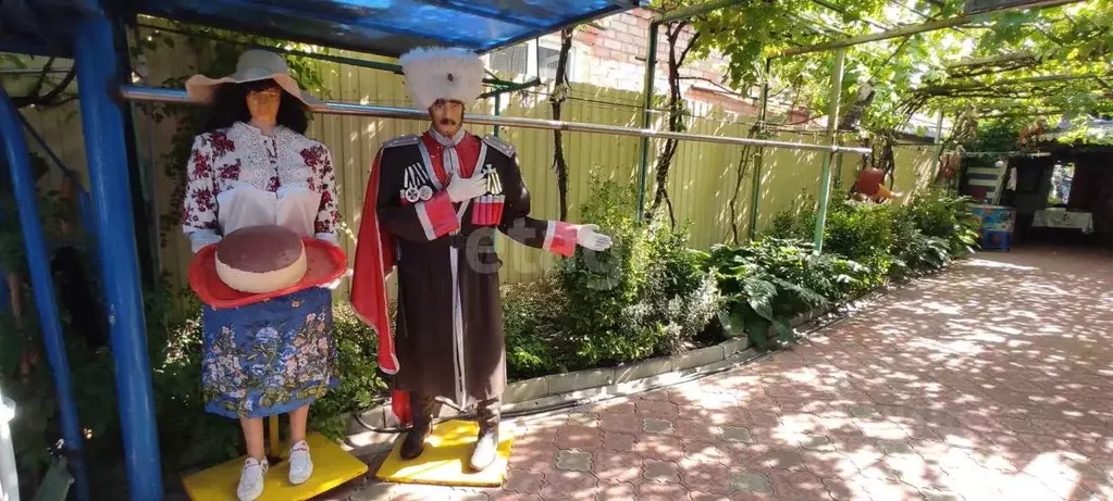 Дом в Краснодарский край, Ейск  (216 м) - Фото 1