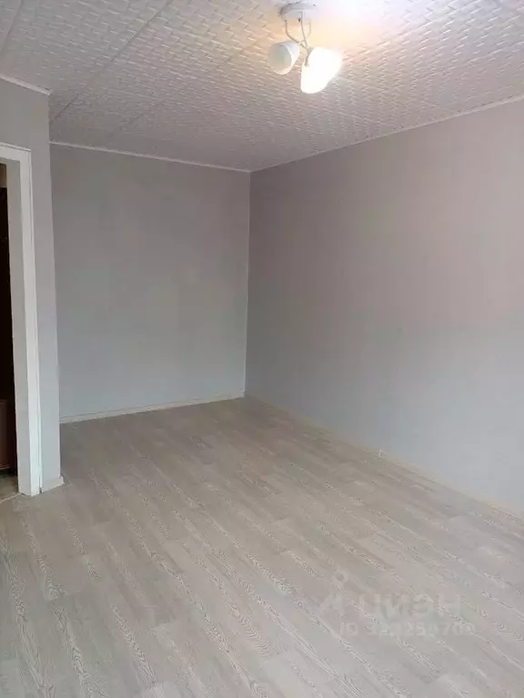 1-к кв. Саратовская область, Балаково Трнавская ул., 36/6 (34.3 м) - Фото 2